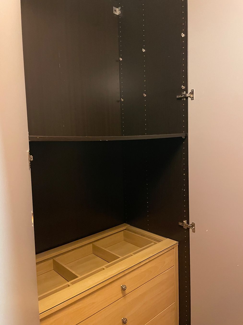 Ikea Armoires: IKEA Pax Kleiderschrank – D'occasion à Adliswil par sch_bh9k 5
