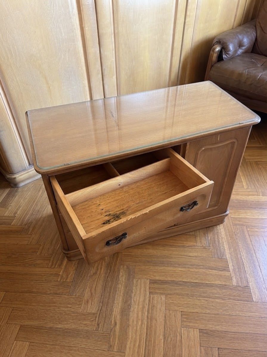 Cassettiere: Vintage Kommode / Sideboard Holz mit Glasplatte – Usato da Ins venduto da ab_80 2