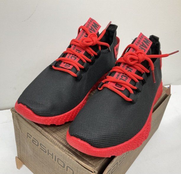 Scarpe da uomo: Neue Sportschuhe Gr. 42 – Nuovo e nell'imballaggio originale da Oftringen venduto da Leleni 3