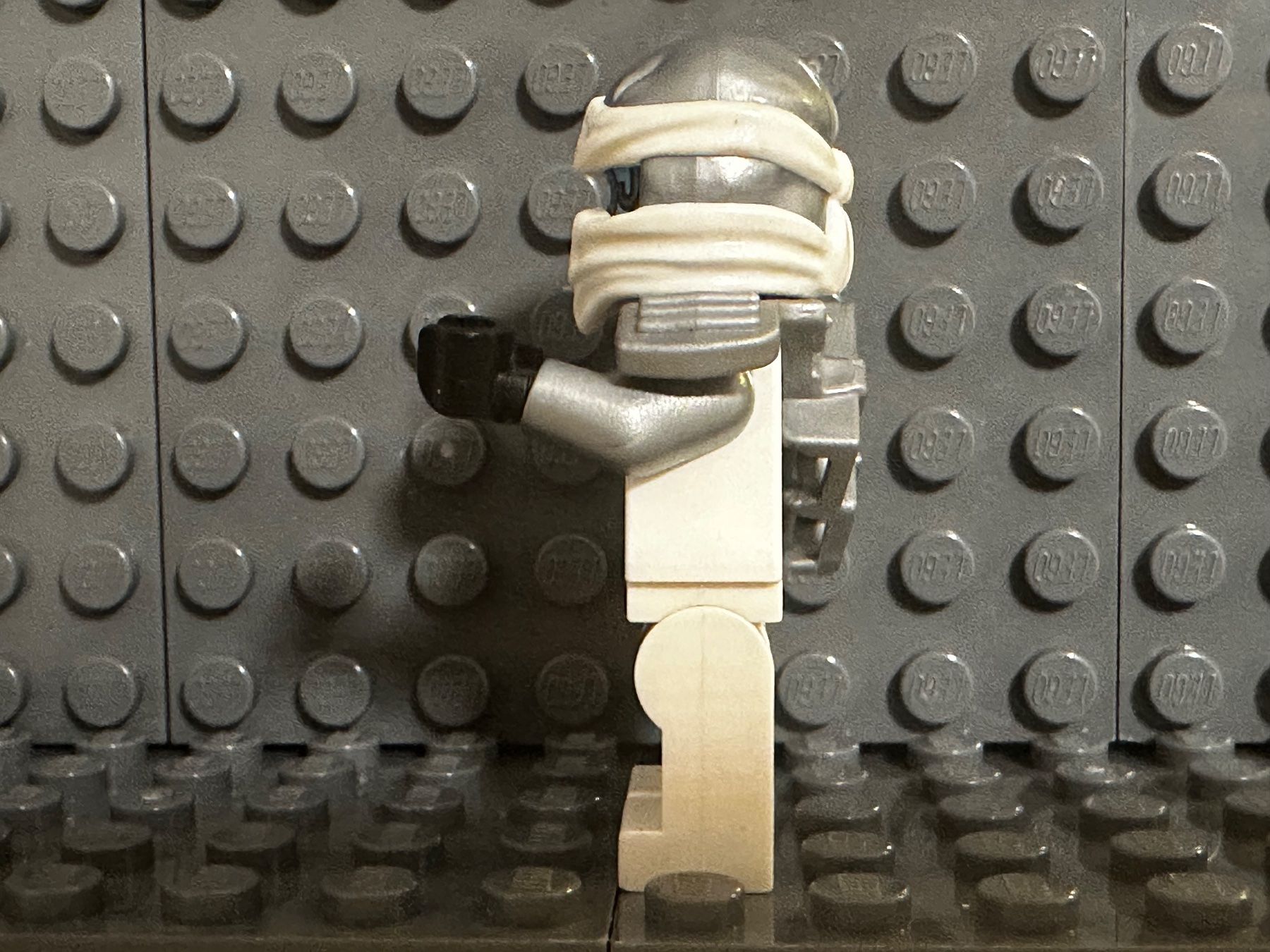Lego Statuette: Zane Lego Ninjago Minifigure – Nuovo (secondo la descrizione) da Riehen venduto da jon_s2m5 1