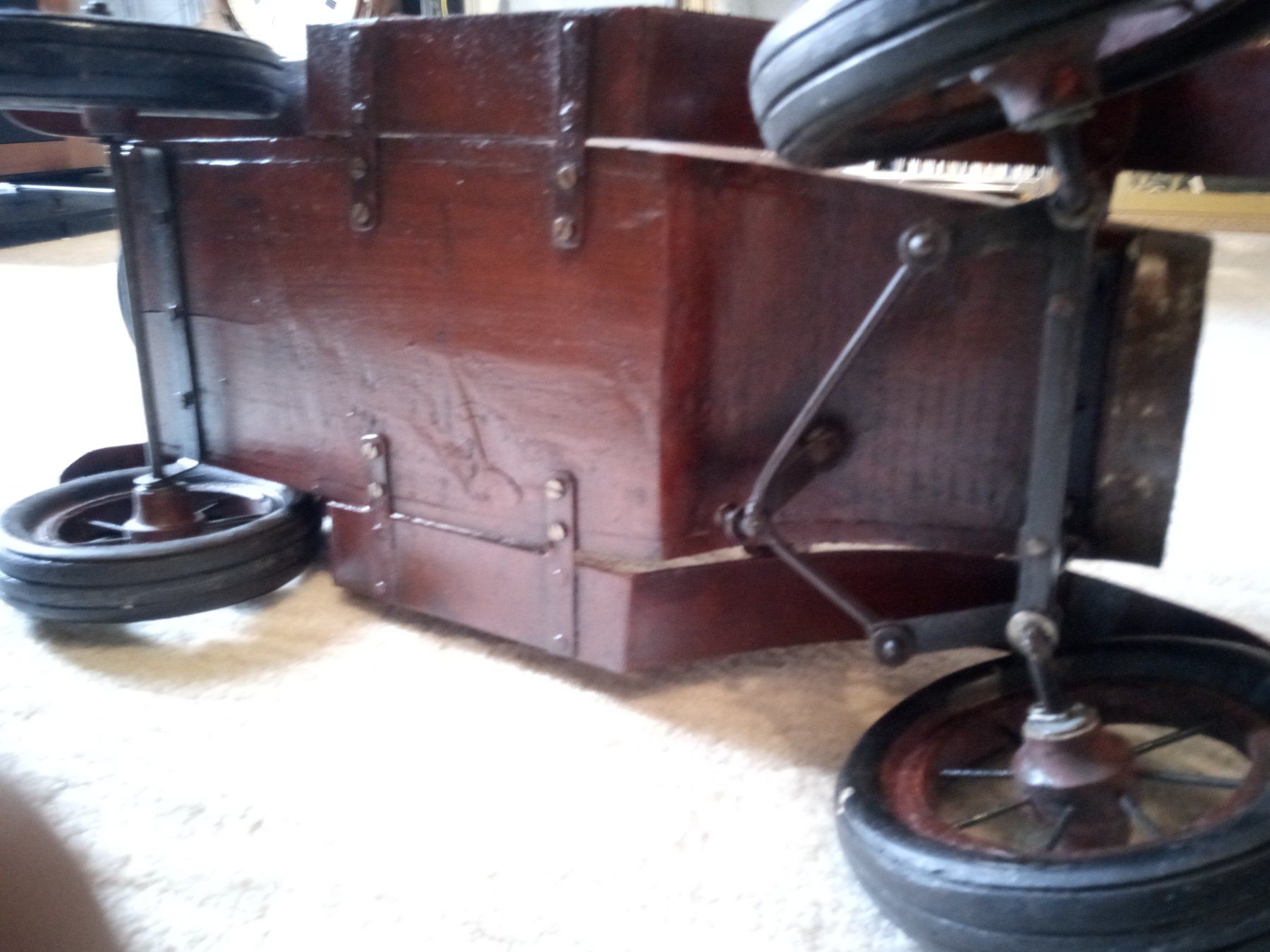 Ford Modellini d'auto: Altes Auto Massiv – Usato da Zürich venduto da edi_c2m6 5