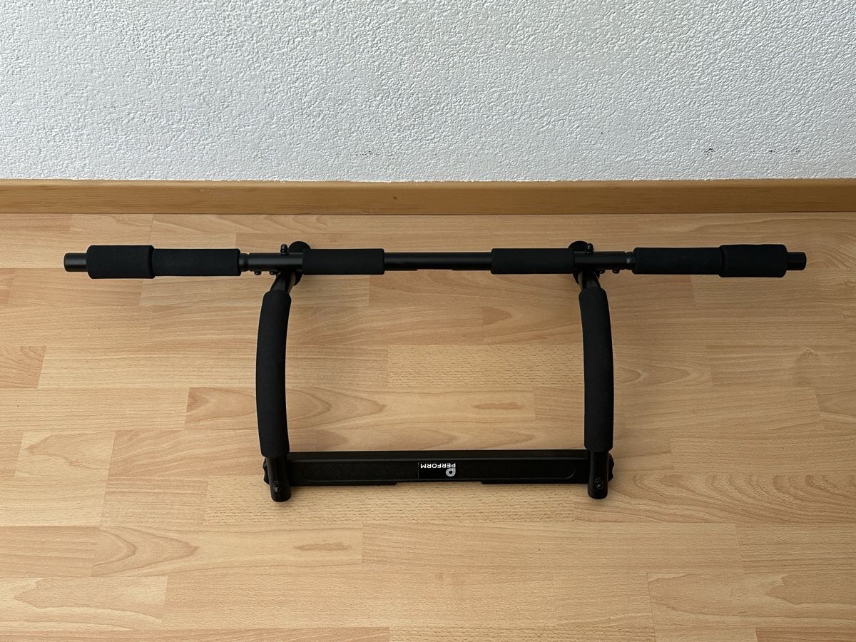 Hometrainer: Türklimmzugstange Perform - Schwarz – Usato da Nidau venduto da Unbreakable02