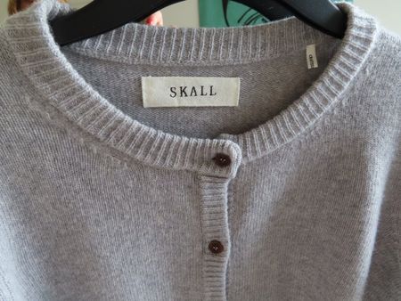 Skall Studio! mega schönes Strickjäckli grau Gr. XS(S) NP329