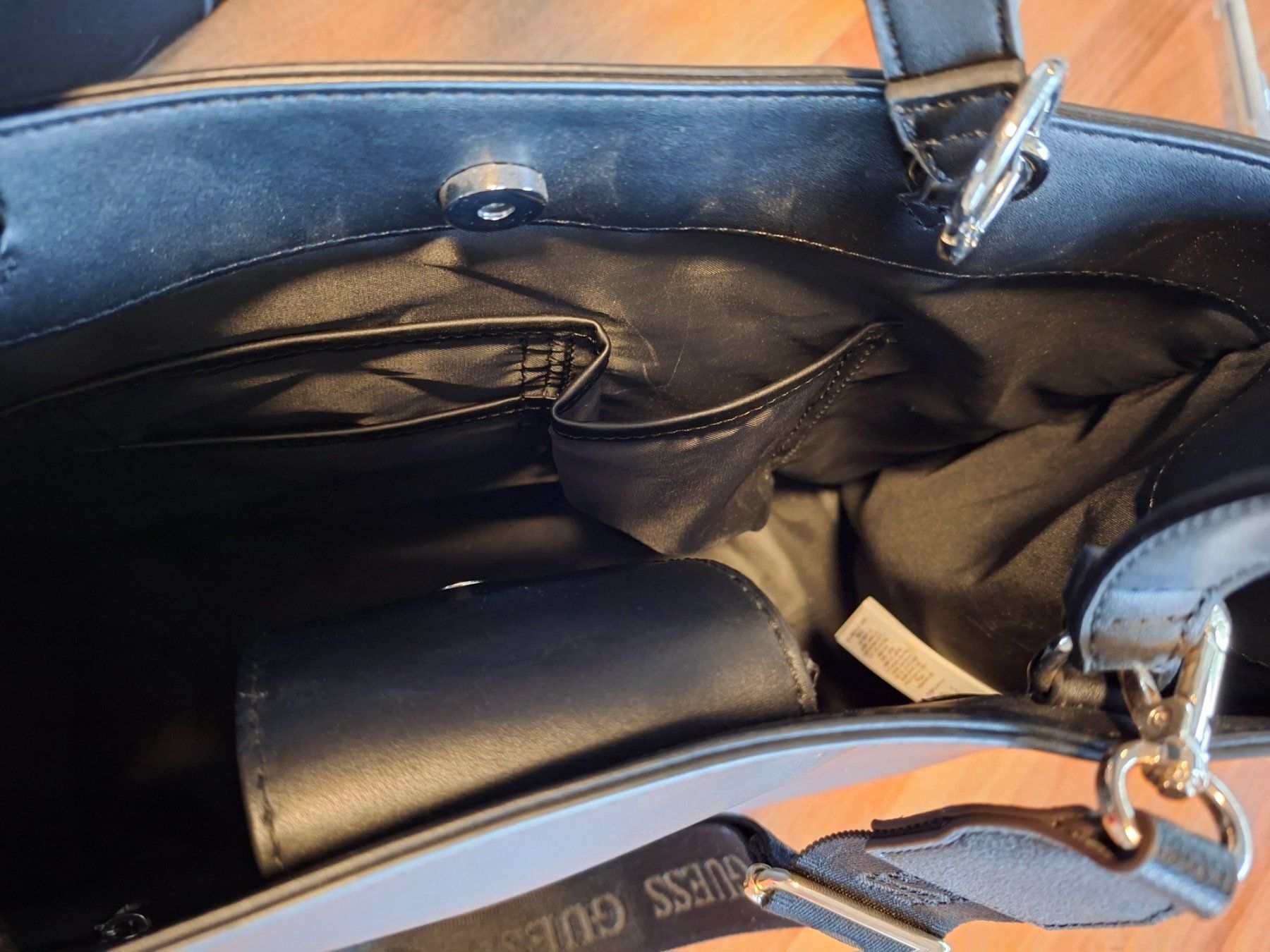 Guess Sacs: Guess Handtasche – D'occasion à Felben-Wellhausen par Cayen 3