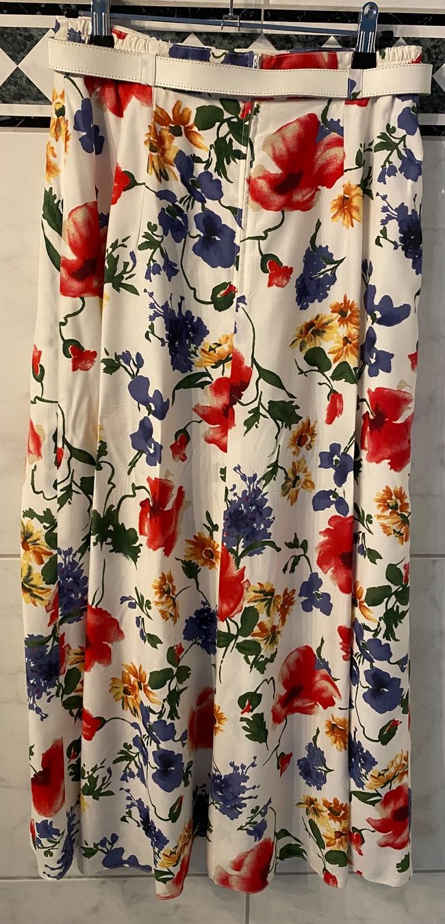 Gerry Weber Gonne: Gerry Weber Zweiteiler Jupe & Bluse Gr. 36 Blumenmuster – Usato da Niederhasli venduto da Erwied 2