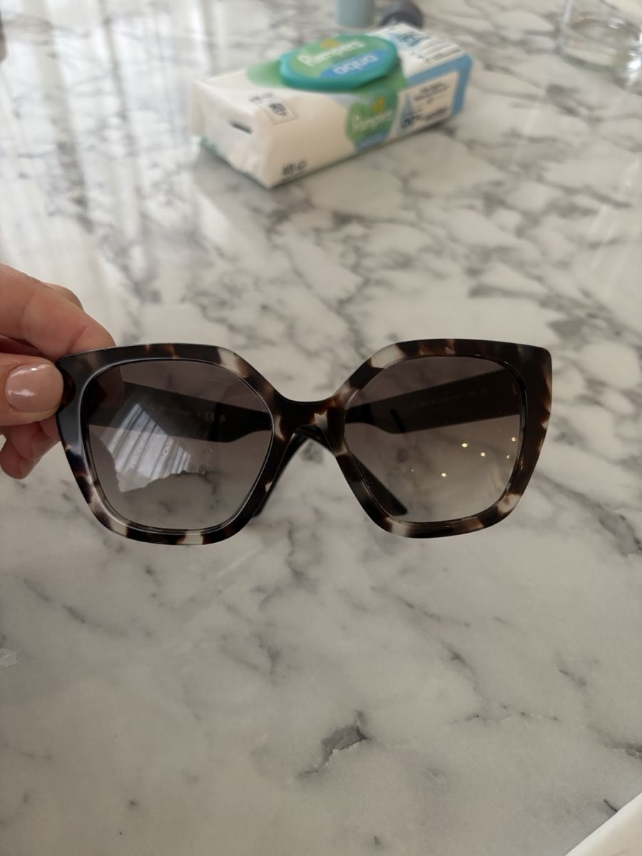 Prada Brillen & Gläser: Prada Damen Sonnenbrille – Gebraucht aus Neuhausen von wait.for.it