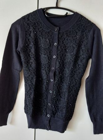 Damen Strickjacke mit Spitze, selten getragen