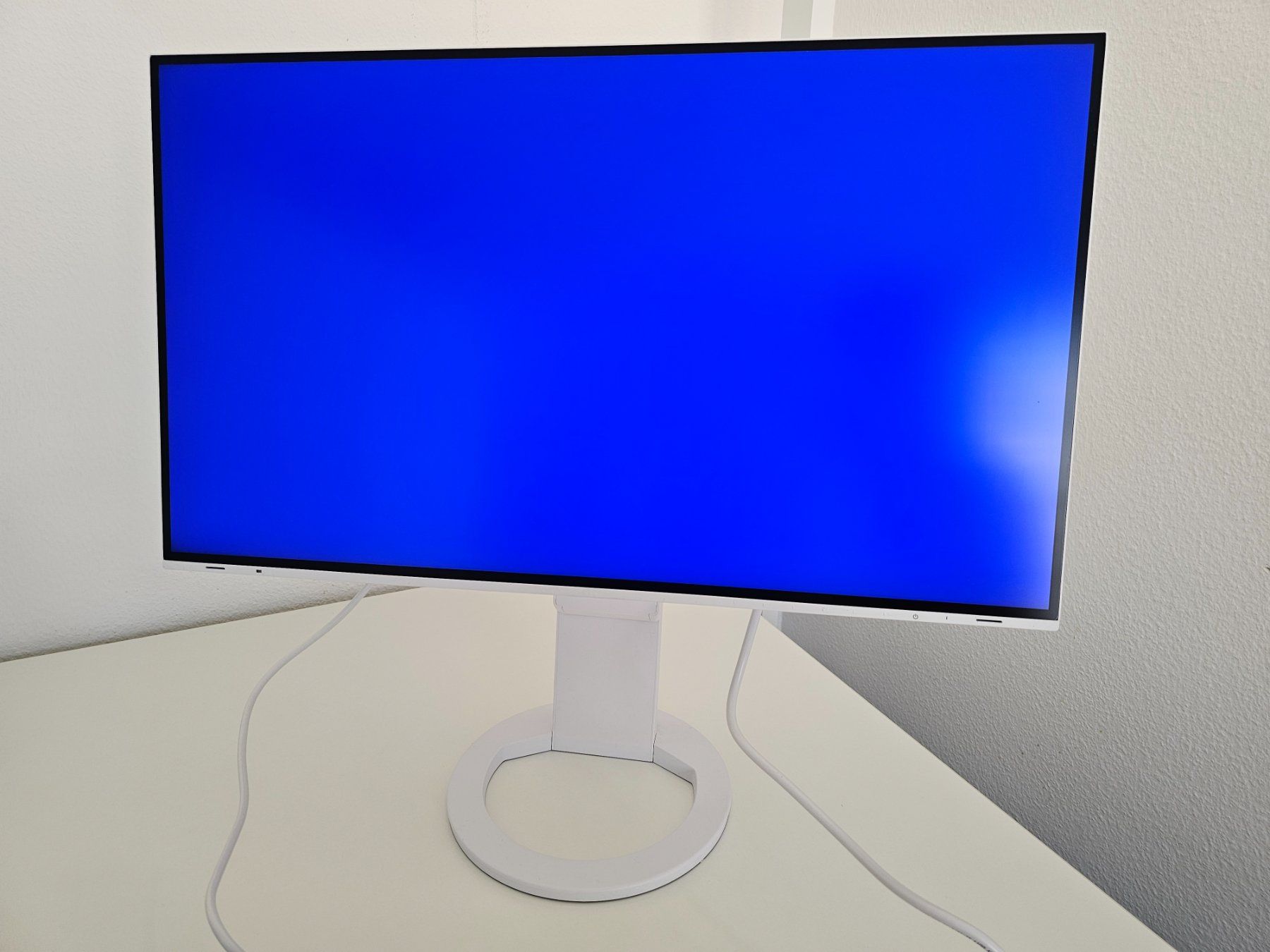 Eizo Monitore: Eizo 27" Monitor – USB-C Docking – Top Zustand – Neu (gemäss Beschreibung) aus Wettingen von dia_hv56 2
