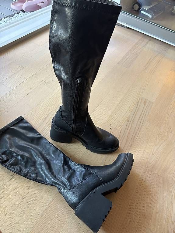 Damenschuhe: Bottes à talon EVEN & ODD taille 36 – Gebraucht aus chatelaine von san_dl5m