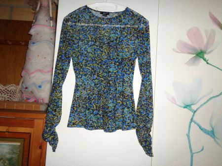 *** Oberteil / Lagenlook *** / von Marciano / Guess