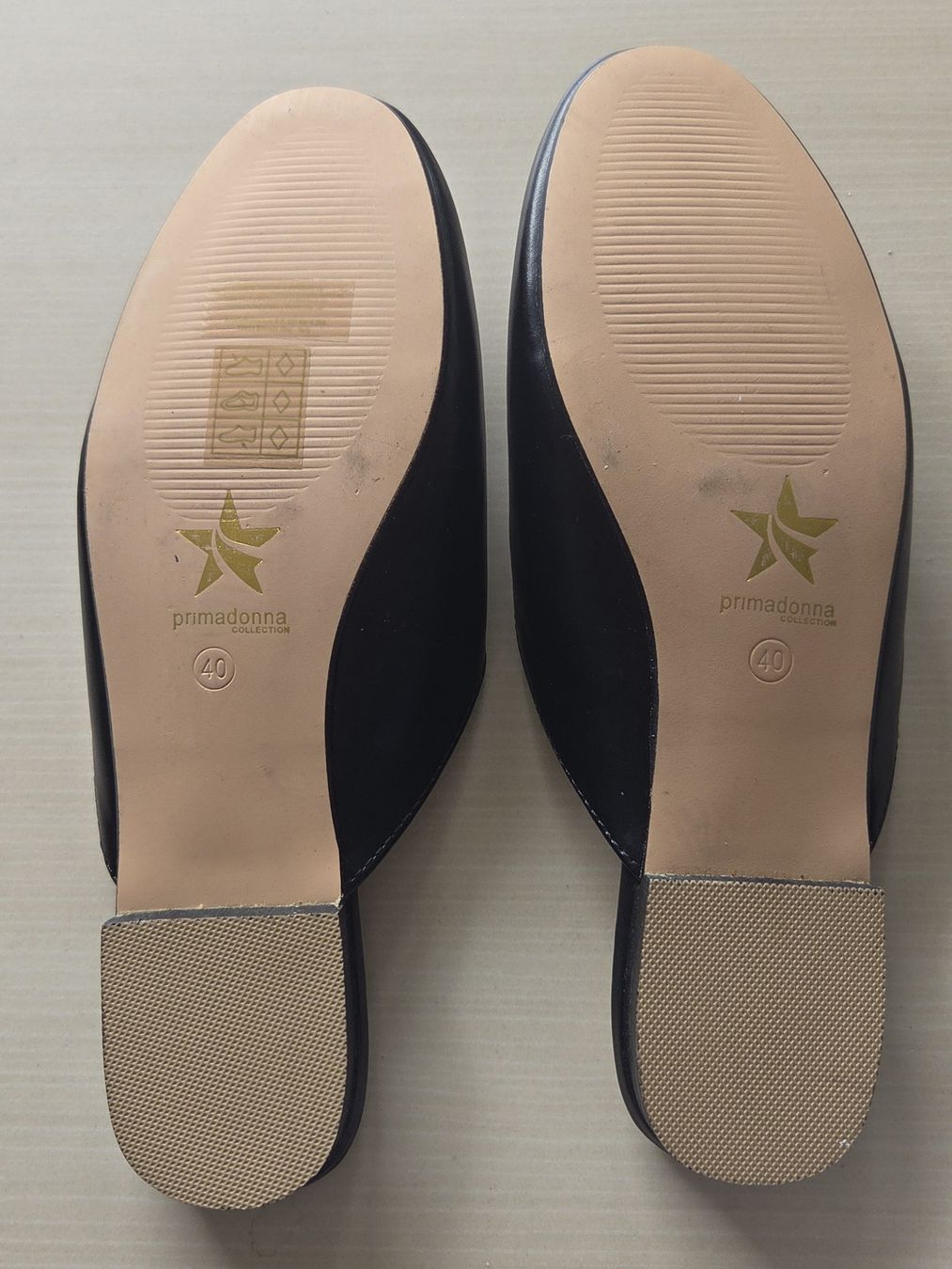 Scarpe da donna: scarpa bassa – Nuovo (secondo la descrizione) da Ascona venduto da principessacaroline 1
