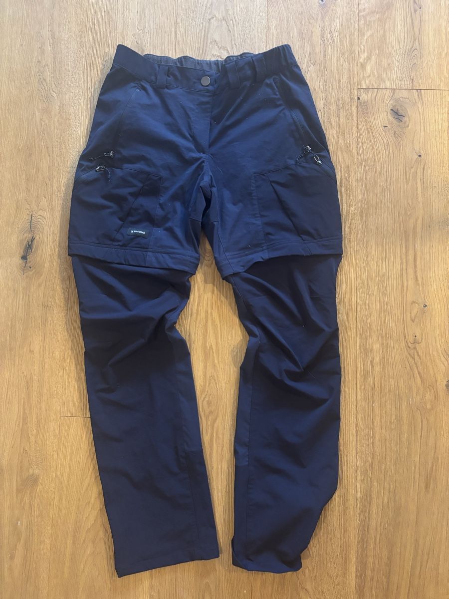 Decathlon Pantaloni: Wanderhose mit Zip M Quechua – Usato da Biel-Benken BL venduto da frauvomfluss