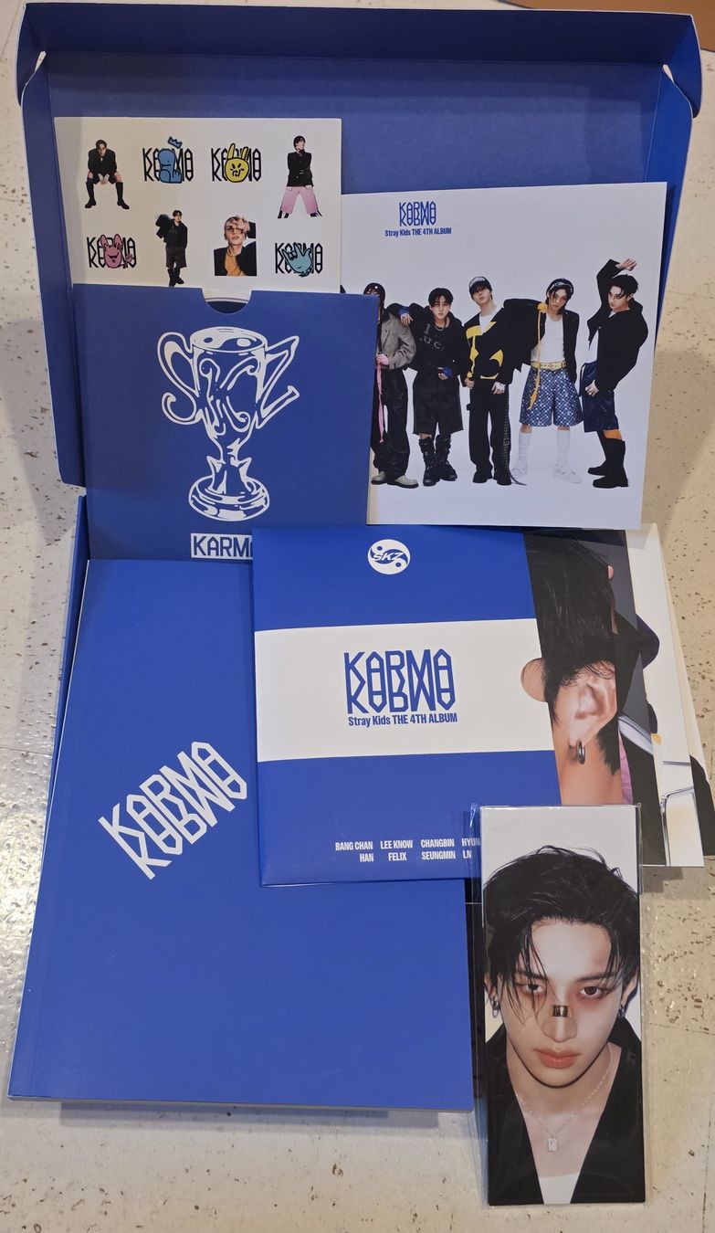 Stray Kids - KARMA Album (Neu (gemäss Beschreibung)) in Wimmis für CHF ...