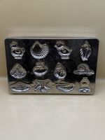 Moule à bonbons/chocolat vintage en métal 12 motifs