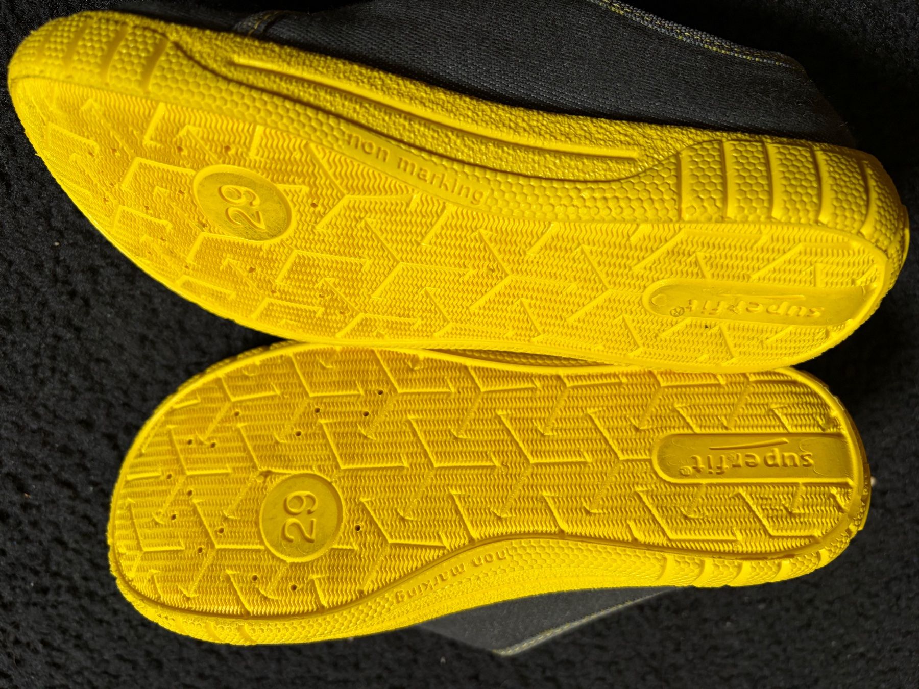 Chaussures garçon: Kinderfinken – D'occasion à Winterthur par Cornelia.su 1