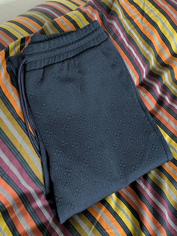 Pantaloni: Louis Vuitton Monogram Track Pants Navy Grösse M – Usato da Pratteln venduto da Mafium 1