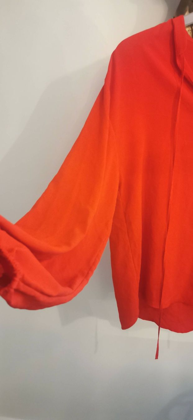 H&M Camicette: Rote Bluse mit Bindebändel H&M, Grösse S / M – Usato da Wettingen venduto da JasminL92 2