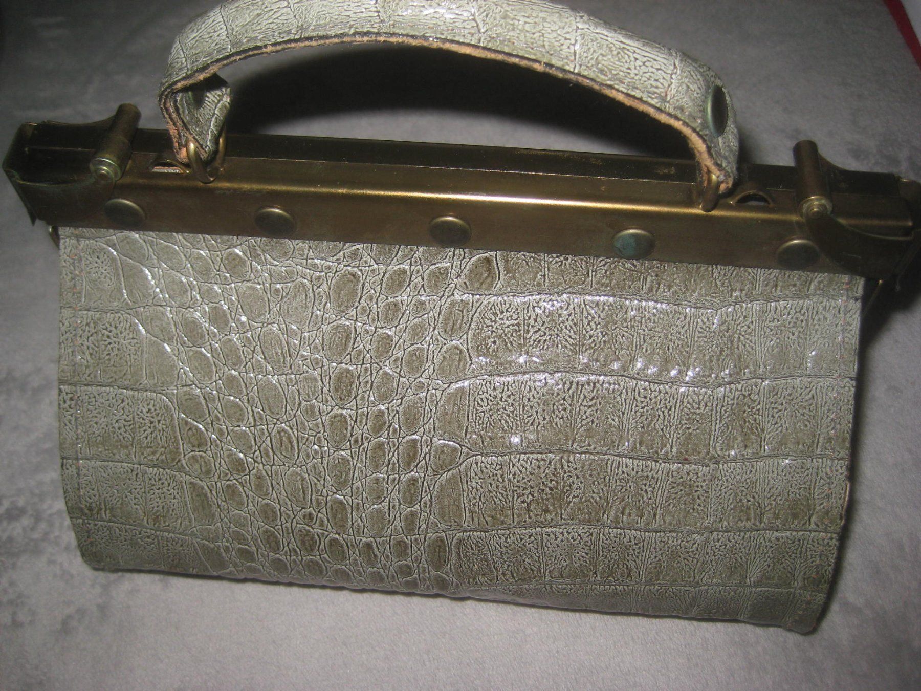 Taschen für Damen: DAMEN HANDTASCHE – Neu (gemäss Beschreibung) aus Uster von flocke1 2