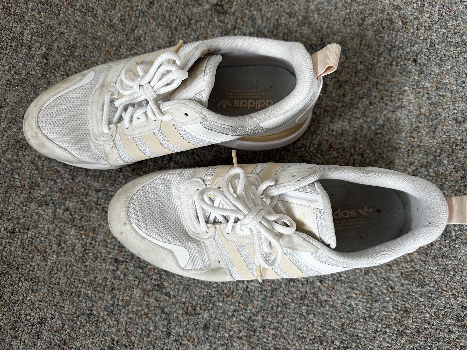 Adidas Chaussures femmes: Damen Adidas Schuh Gr. 39 – D'occasion à Wagenhausen par vintagesecondhand 1