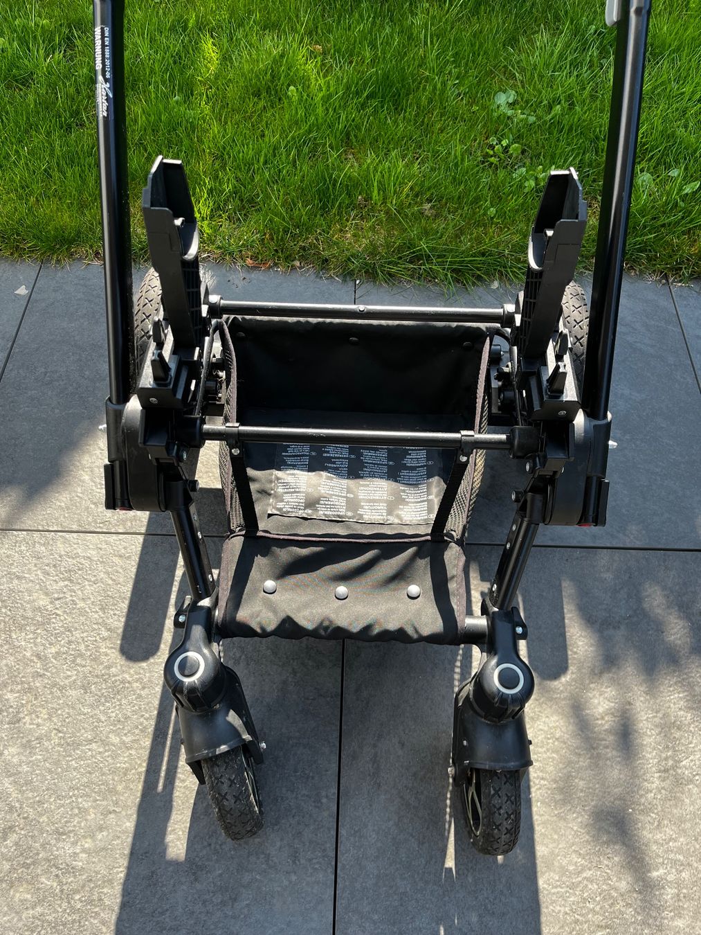 Hartan Carrozzine: HARTAN VIP XL Kinderwagen+Babyschale – Usato da Killwangen venduto da La010 6