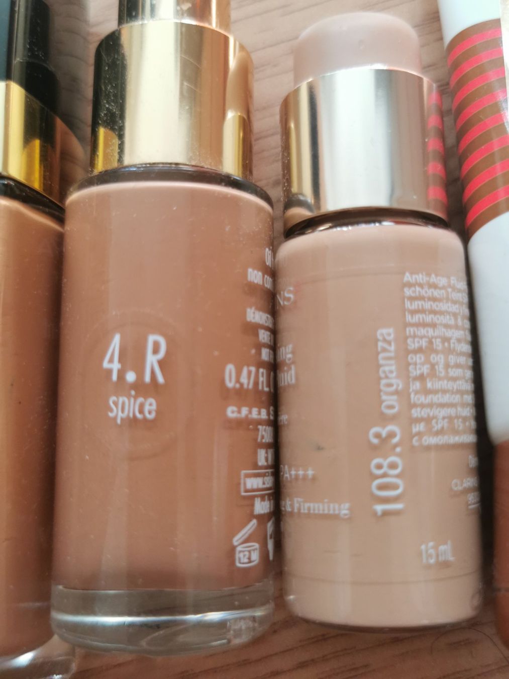 Make-up: 6 Hochwertige Foundation-Cremes – Usato da Schlieren venduto da vla_9m75 5