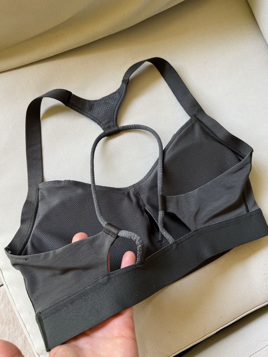 Adidas Tops: Adidas sport bra, dark green – Neu (gemäss Beschreibung) aus Corsier GE von Karol_save_planet 4