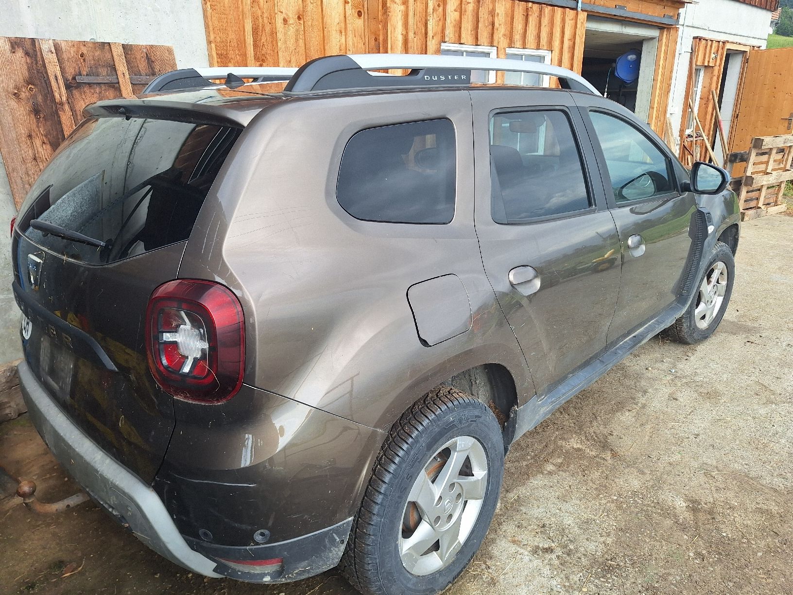 Dacia Autos: Dacia Duster 4x4 – Defekt aus Grabserberg von UrsG91 1