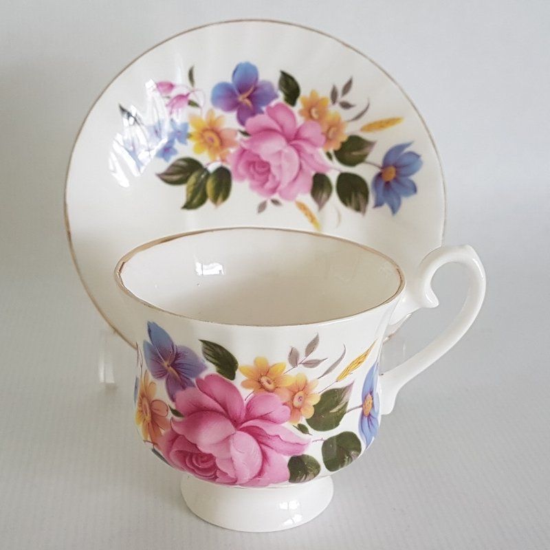 Tassen: Teetasse Royal Sutherland H M Summer Garden – Gebraucht aus Kaltbrunn von Condor2 1