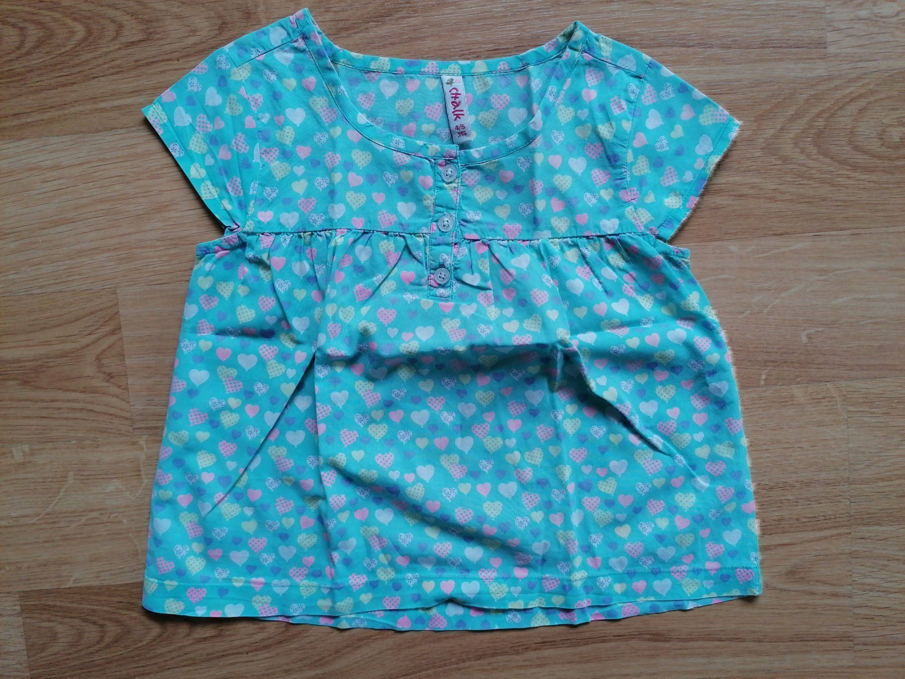 Blusen, T-Shirts & Tops: T-shirt 4-5 Jahre – Gebraucht aus Büttikon AG von Amineah