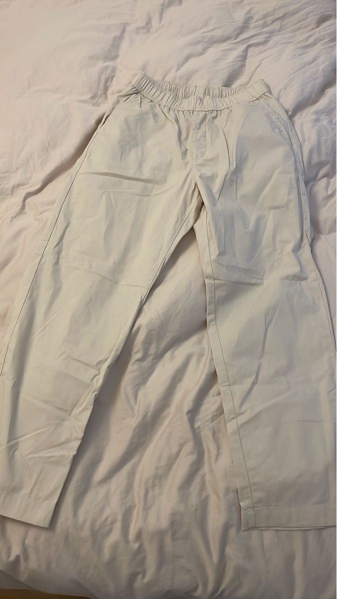 Uniqlo Pantaloni: uniqlo Beige Hose – Nuovo (secondo la descrizione) da Rickenbach SZ venduto da Sunneundmeer