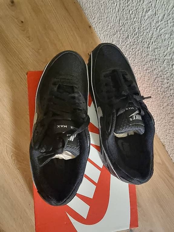 Nike Scarpe da uomo: Nike Air Max 90 (EUR 38.5) – Nuovo e nell'imballaggio originale da Brüttisellen venduto da zweezy 2