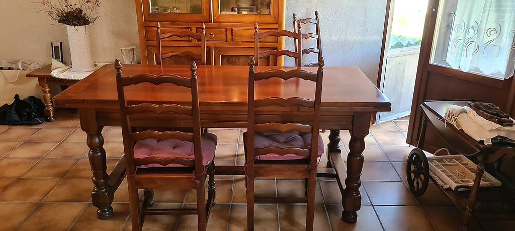 Tavoli: Table valaisanne en bois massif  – Usato da Lens venduto da 1978lens 2