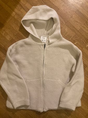 Zara Strickjacke mit Kapuze, Gr. 104, Top Zustand