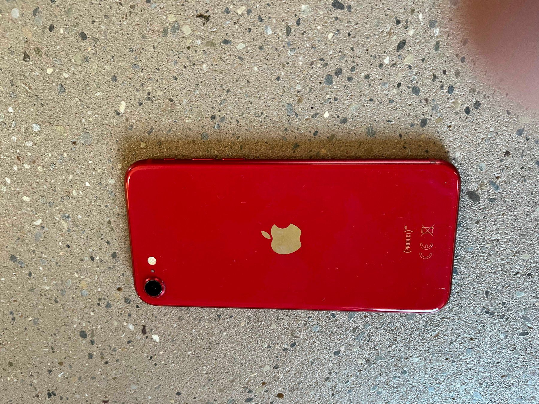 Apple Portables: iPhone SE 2020 64GB rot – D'occasion à Zumikon par Krischan2 1