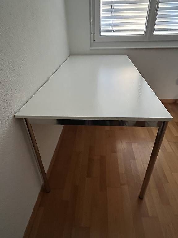 Bureaux: Schreibtisch – D'occasion à Port par Ca. 1