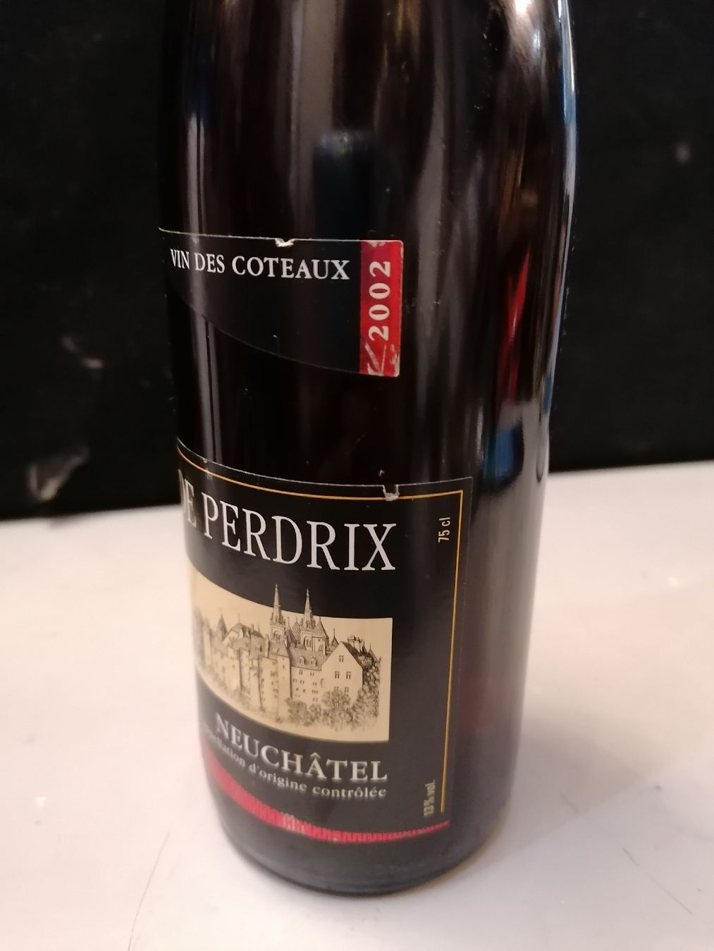Vino: Oeil de Perdrix Neuchâtel 2002 Vin rouge AOC 75cl – Nuovo (secondo la descrizione) da Genève venduto da Leboucheoreilles 2