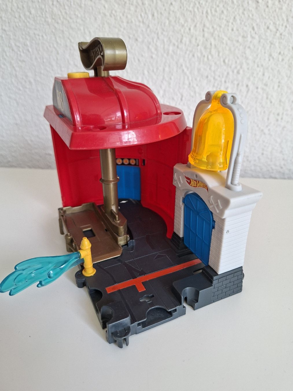 Hot Wheels Giocattoli: Hot Wheels City Fire Station – Usato da Rombach venduto da kelebek12 1