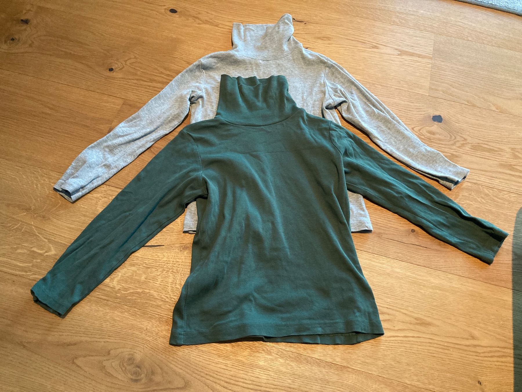 Pullover & Sweatshirts: 2 x Rollkragen Pullover – Gebraucht aus Bülach von Stellina72