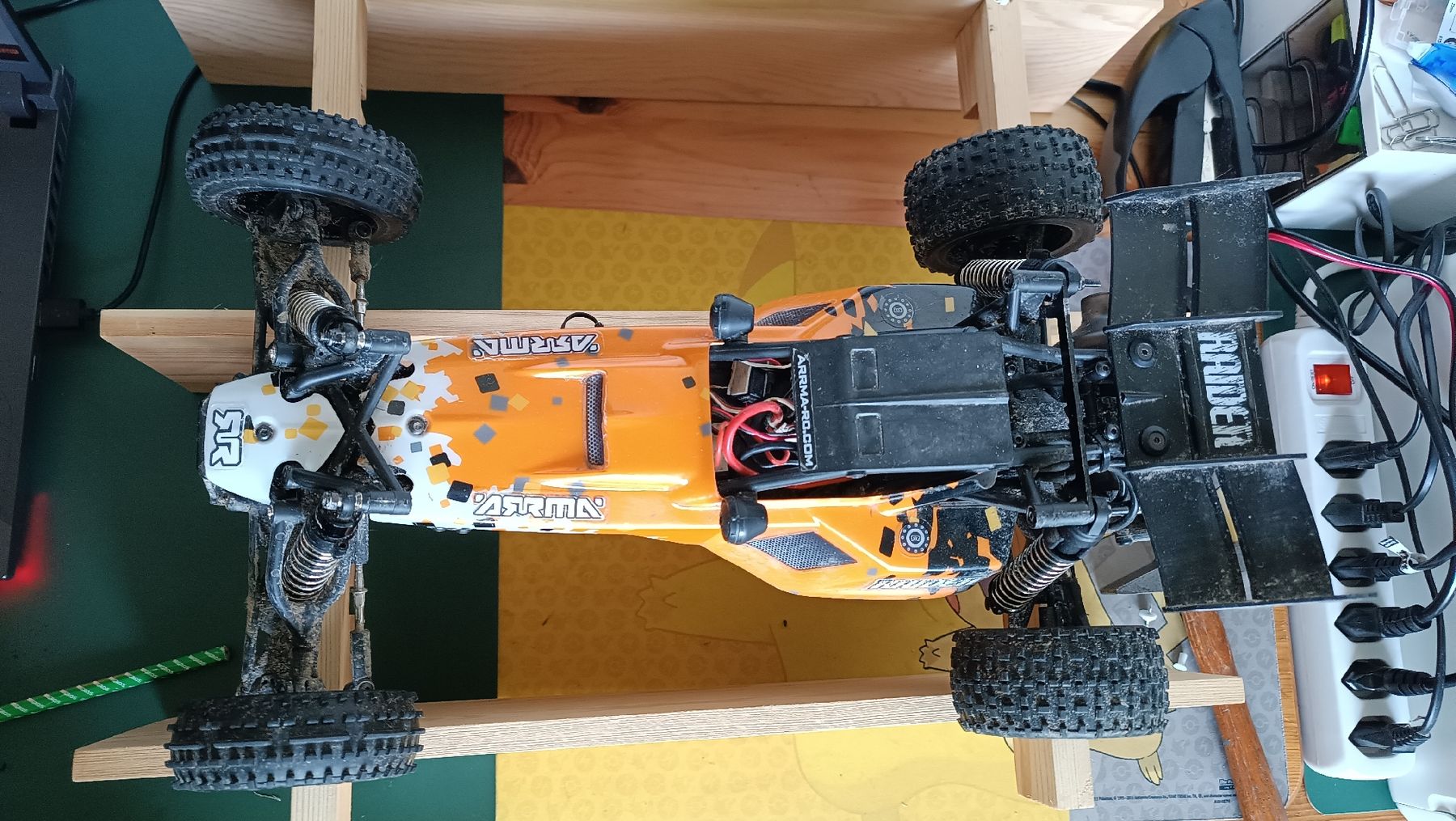 Arrma Modellismo RC: Arrma Raider Mega 1/10 - Brushless 2-3s – Usato da Cordast venduto da bus_6n87
