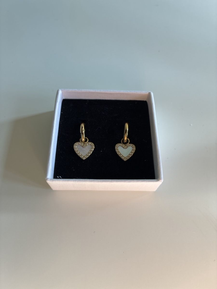 Boucles d'oreille: Herzohrringe – D'occasion à Salgesch par ali_7tvr