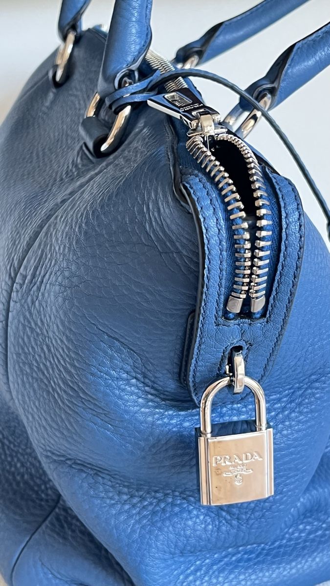Prada Taschen für Damen: Tasche Prada – Neu (gemäss Beschreibung) aus Stäfa von Exclusive0 5