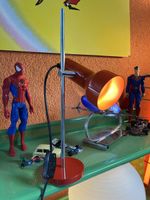 orangefarbene Schreibtischlampe aus den 1970er Jahren