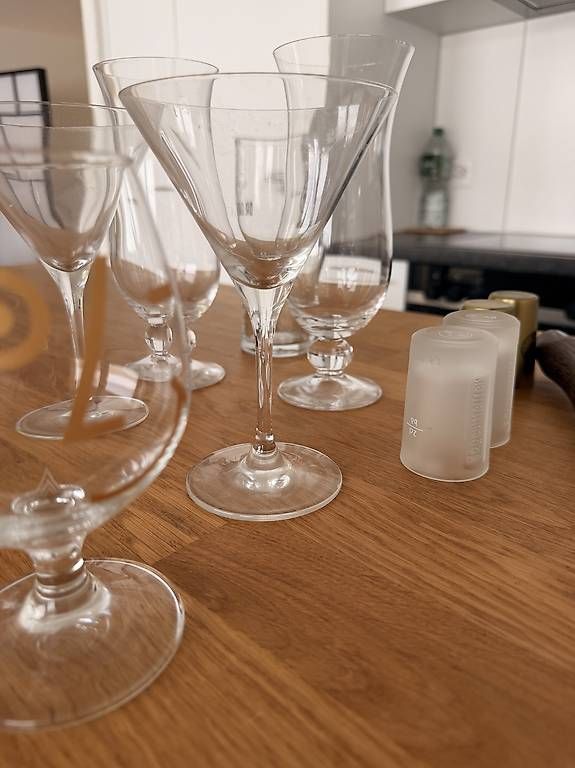 Bicchieri: Verre à cocktail et bière + mortier – Usato da Grandvaux venduto da Xavier.21 3