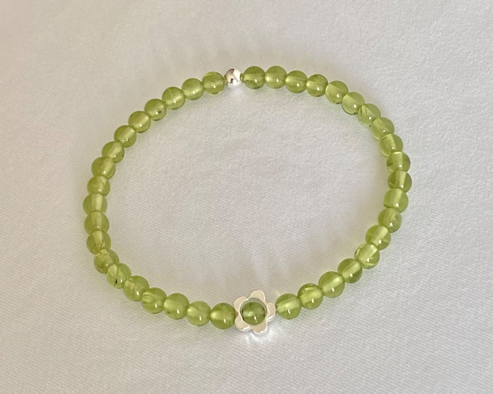 Armbänder & -reifen: Edelstein Armband Peridot mit Silber auf Mass – Neu und originalverpackt aus Zuzwil SG von Lemliskat 8