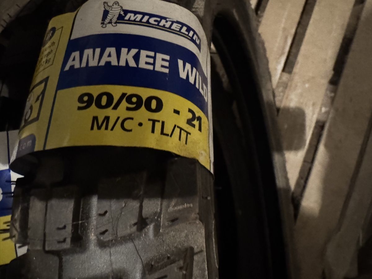 Altro in Scrittura & Disegno: Pneu Michelin Anakee Wild – Nuovo e nell'imballaggio originale da Courgenay venduto da Benito08