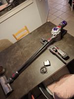 Dyson V8 Akku-Staubsauger evtl Defekt