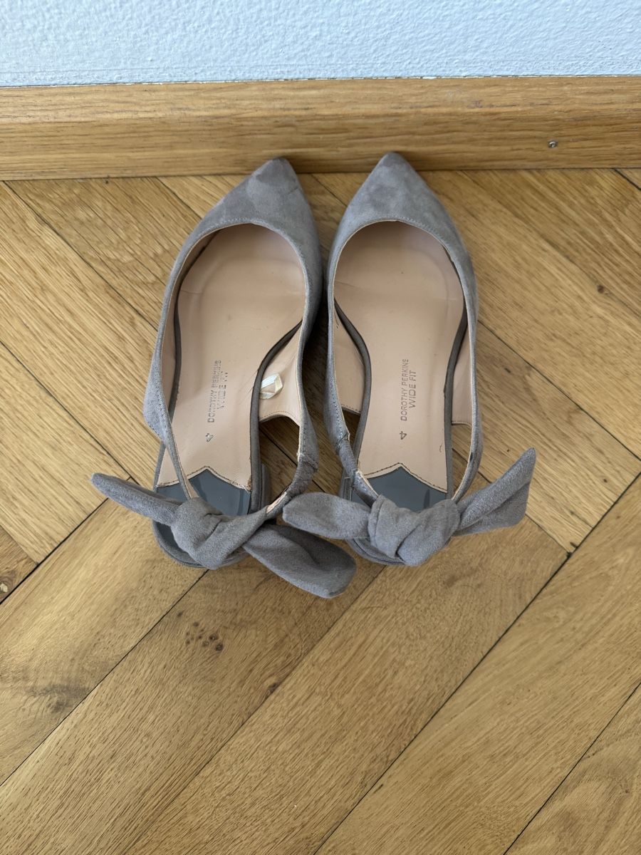 Damenschuhe: Pumps mit Schleife Grau Grösse 37/38  – Gebraucht aus Basel von sii_sws2 3