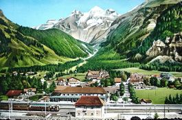 KANDERSTEG mit Blümlisalp - Bahnhof mit Bahn
