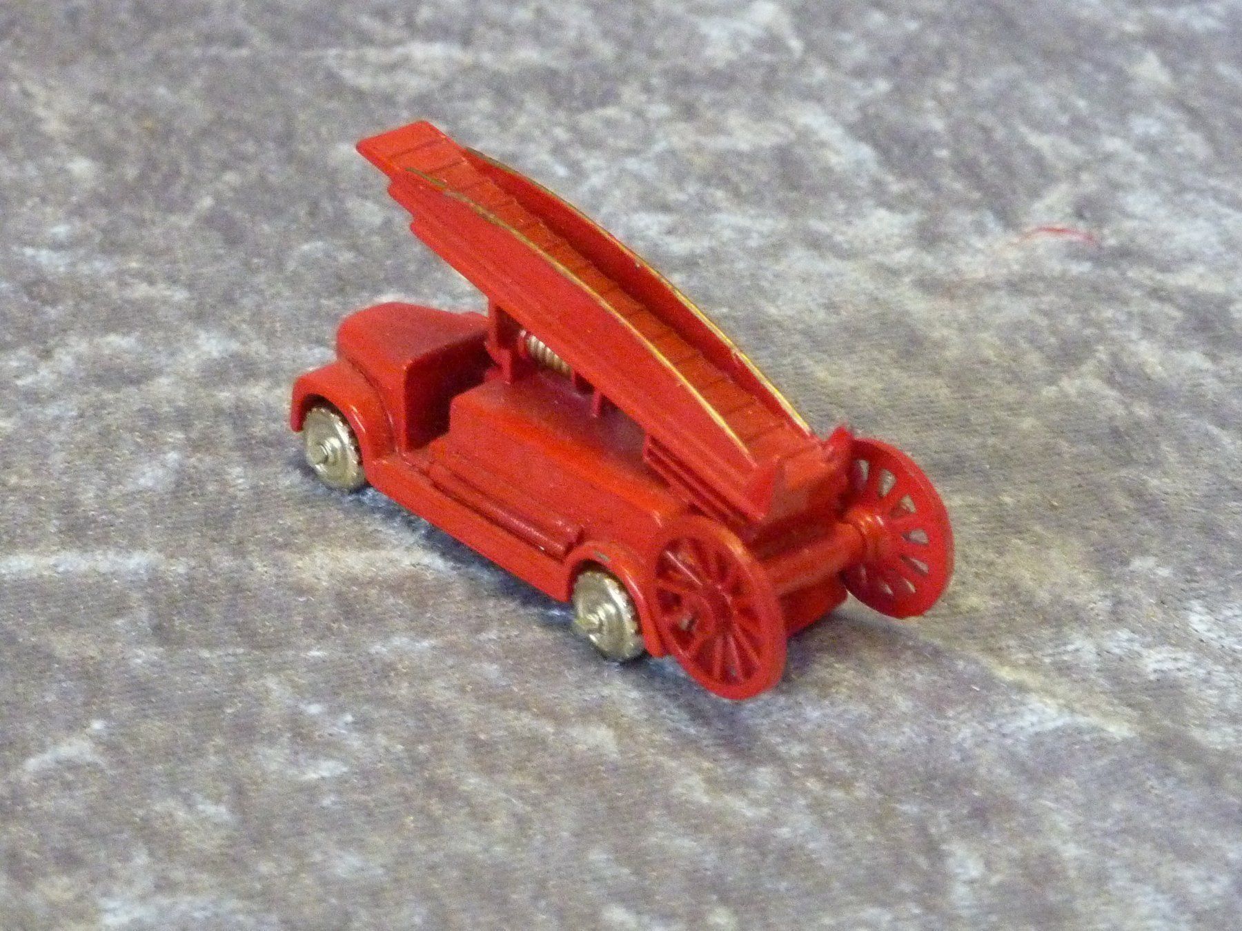 Matchbox Modellautos: The Fire Engine – Gebraucht aus Dürrenäsch von modellautos4you 1