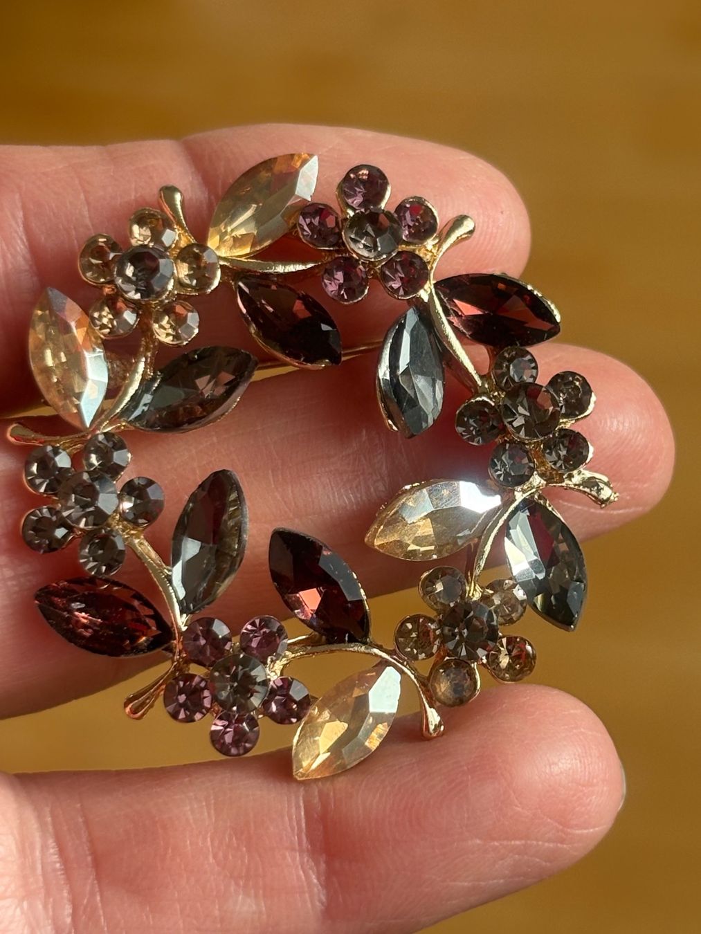Broschen & Nadeln: Luxus Elegante  Brosche Farbe: Silber – Neu (gemäss Beschreibung) aus Biel-Bienne von Roserosse13 3
